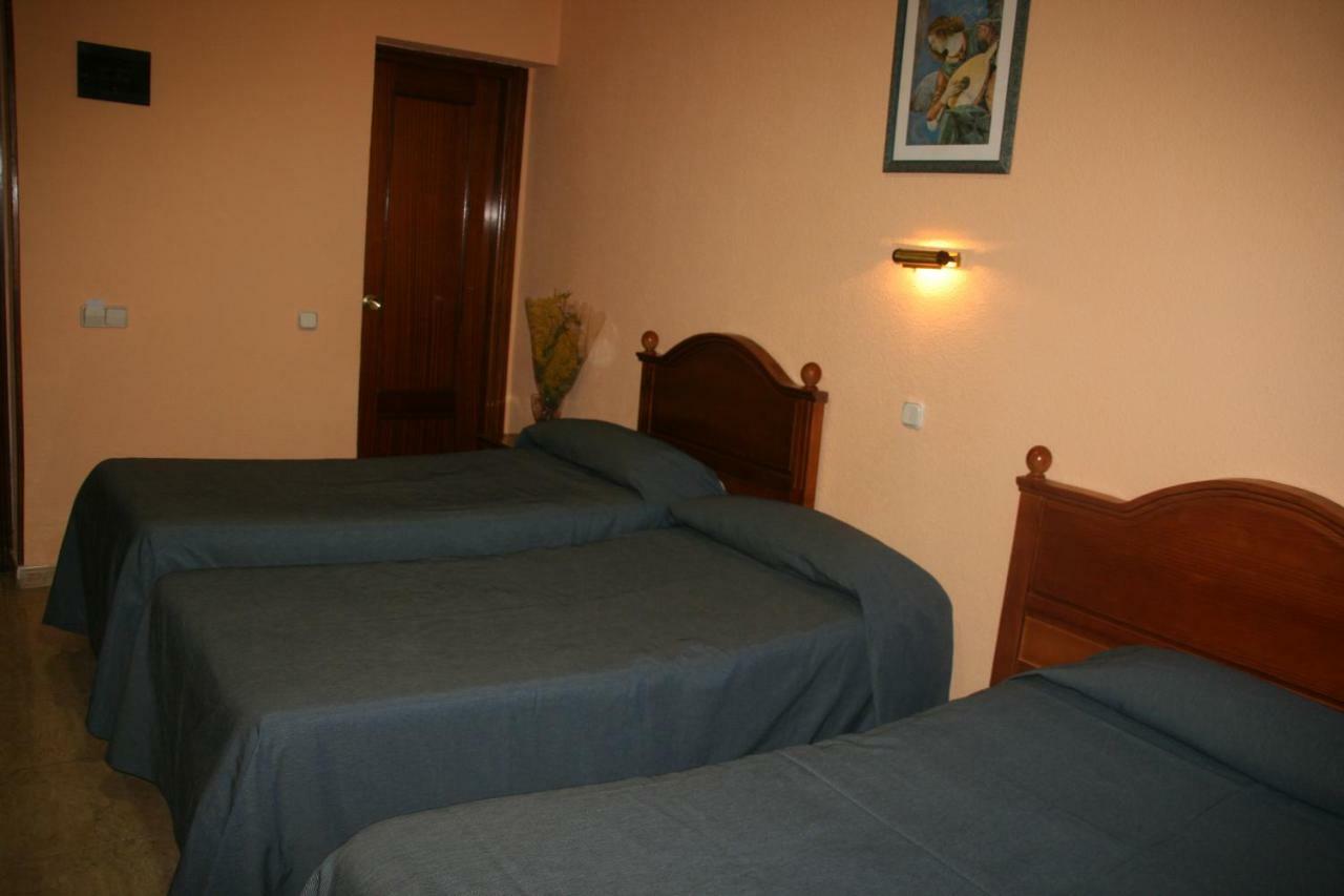 Hostal Playa 2 Madrid Ngoại thất bức ảnh